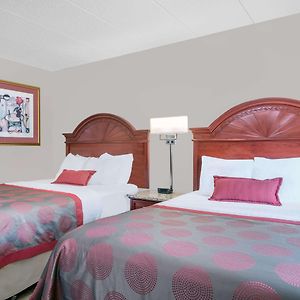 Queen Room Mobility accessible