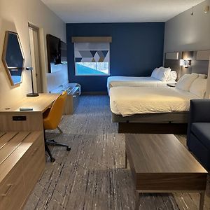 Holiday Inn Express Hotel & Suites Charleston-Southridge By Ihg
